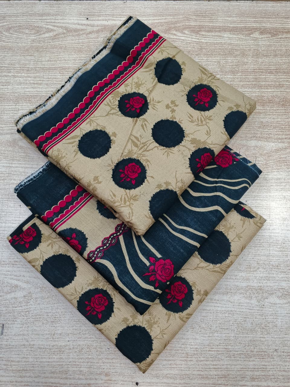 Bin Saeed Khaddar Printed 3 Piece Unstitched Suit