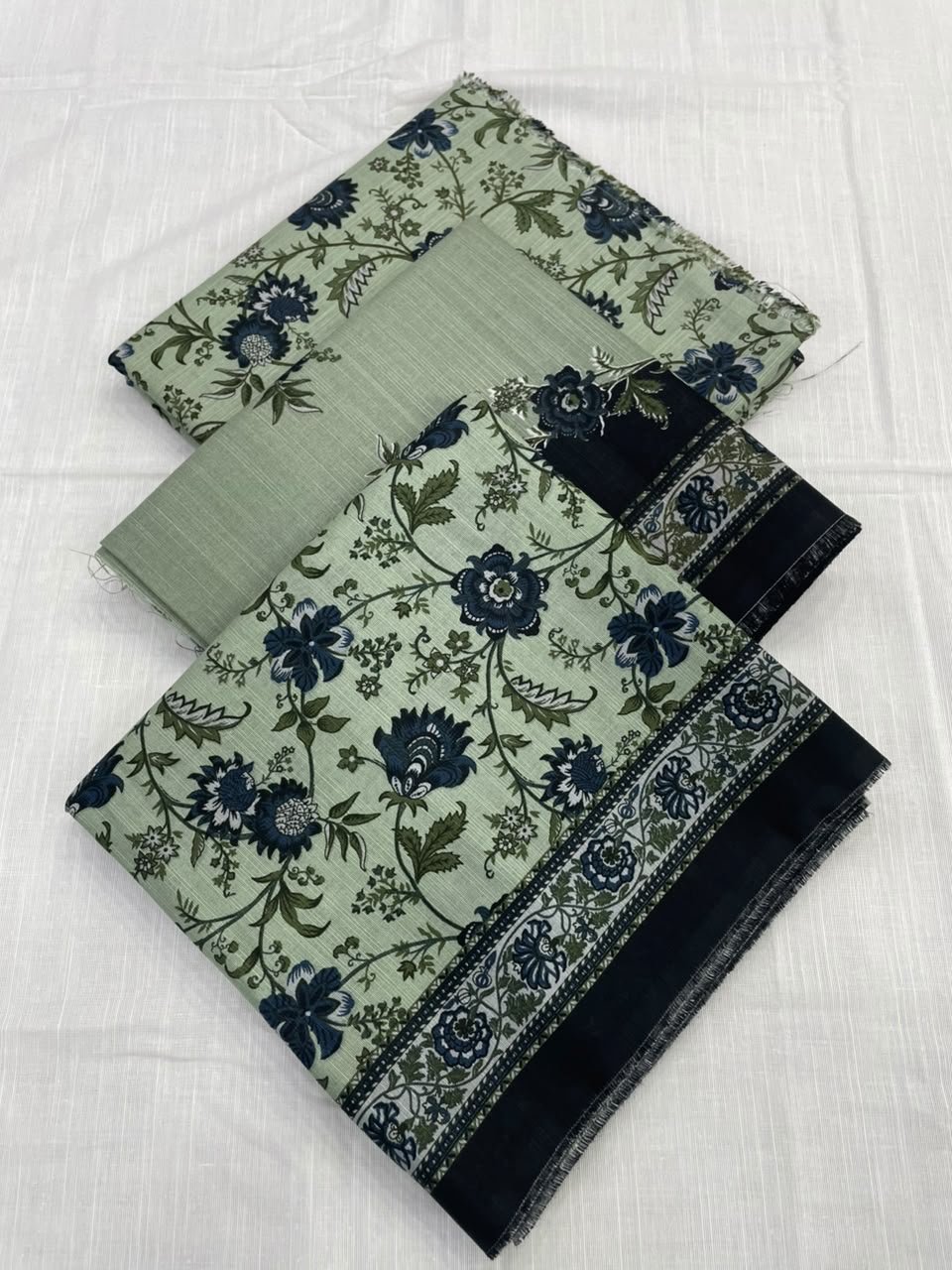 Bin Saeed Khaddar 3 Piece Unstitched Suit – Printed Collection