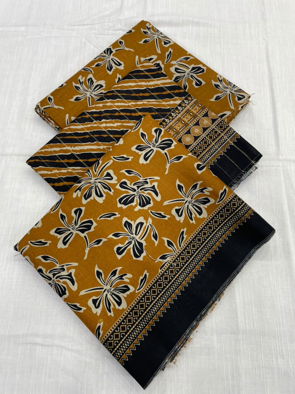 Bin Saeed Khaddar 3 Piece Unstitched Suit – Printed Collection